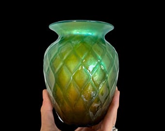 Signed Lundberg Studios quilted vase/Signed LS/aurene multicolor/ green  art glass vase/1993