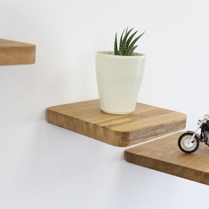 wood floating shelf