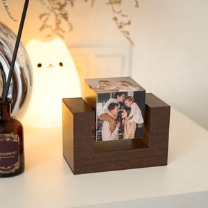 Personalized Photo Cube, Custom Picture Block, Rotating Memory Frame, Wooden Photo Gift, Infinity Flip Cube for Birthday,Anniversary,Wedding