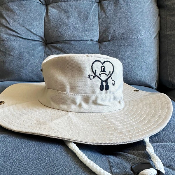 Embroidered Bad Bunny Un Verano Sin Ti || Adjustable Beige Safari Cap, Bucket Hat & White Baseball Cap