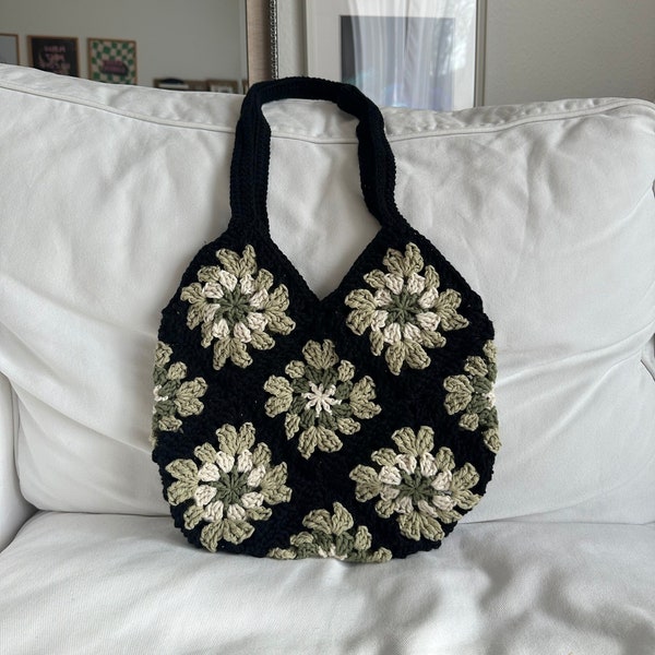 Flower Granny Square Crochet Bag