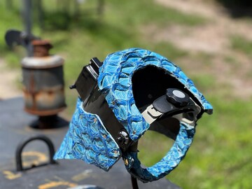 Pirarucu skin chopped tiger hood welding hood