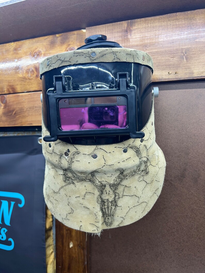 Bad to the bone Cracked leather Buck skull auto darkening welding helmet image 1