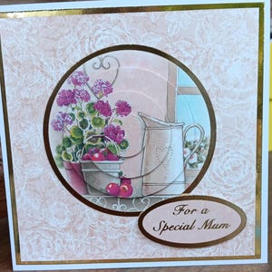 Tarjeta de felicitación para una mamá especial, hecha a mano, cuadrada, de 5 x 5 pulgadas.