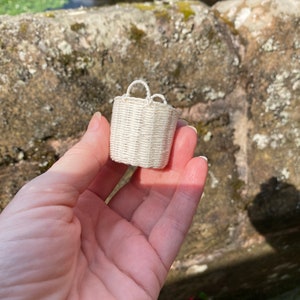 Handwoven wicker log/laundry/toy basket, Miniature Wicker, miniature larder, storeroom Miniature Food, dollshouse kitchen - Handmade by Mimi