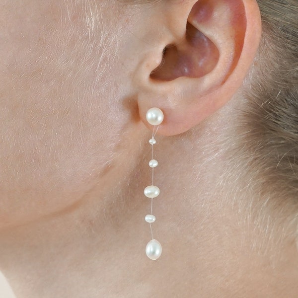 Floating pearl illusion Earrings for brides - Dainty and magical freshwater pearls on transparent thread - Unique bridal earrings White