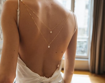 Dress-Fastened Bridal Back Necklace – Double-Layer Pearl Drop Chains for Open-Back Wedding Dress – Secure Elegant Back Jewelry for Brides