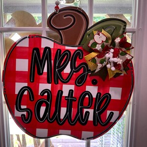 Teacher Door Hanger | Apple Door Hanger | Door Hanger | Teacher | Apple | Wooden Door Hanger | Painted Door Hanger