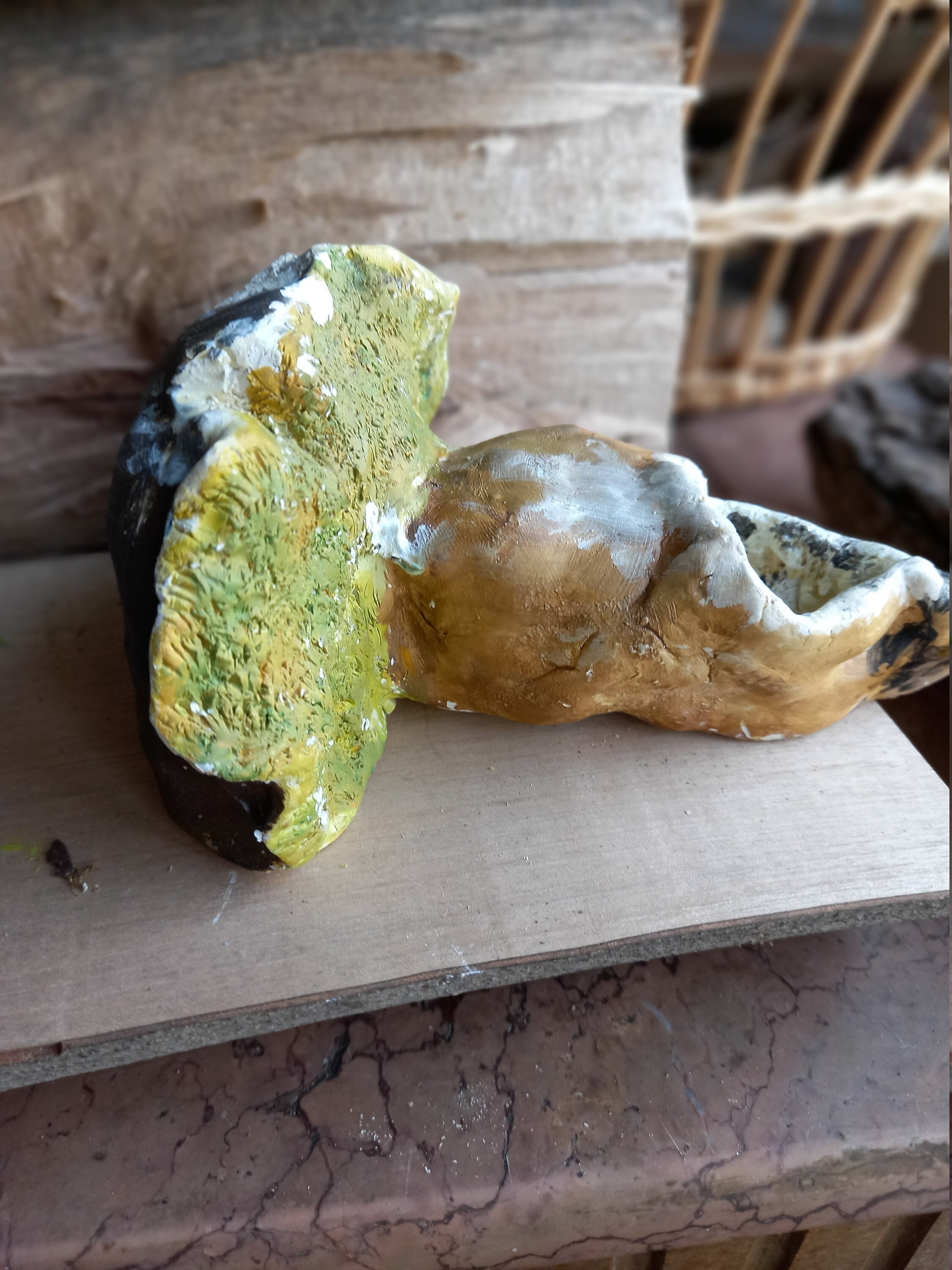 Cèpe Décoratif en Argile