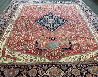 Antique Serapi Rug circa 1910 10’5x10’5