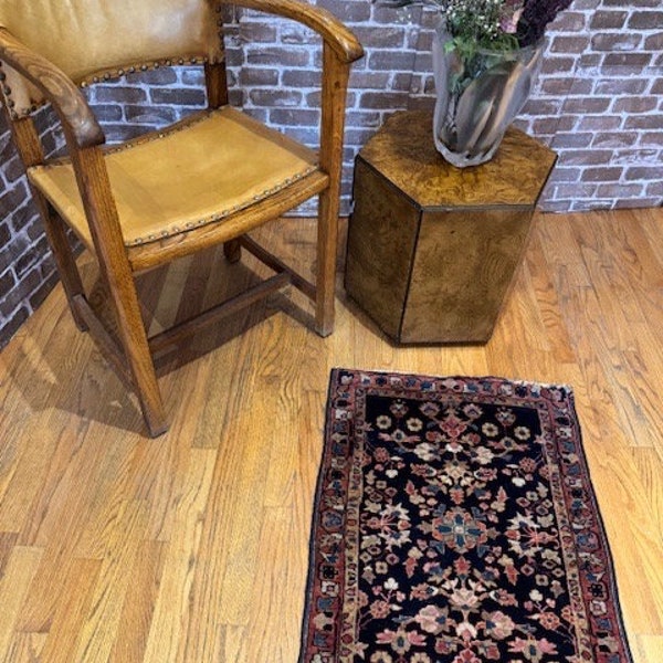 Antique Sarouk rug circa 1910