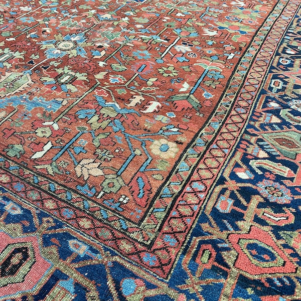 Antique heriz rug circa 1910 9x11’2