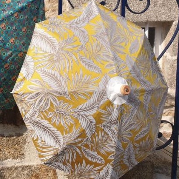 French Umbrella in Toile de Jouy Dorée / Golden french Parasol