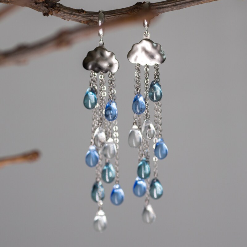 Dreamy Eye Cloud Earrings main image 1
