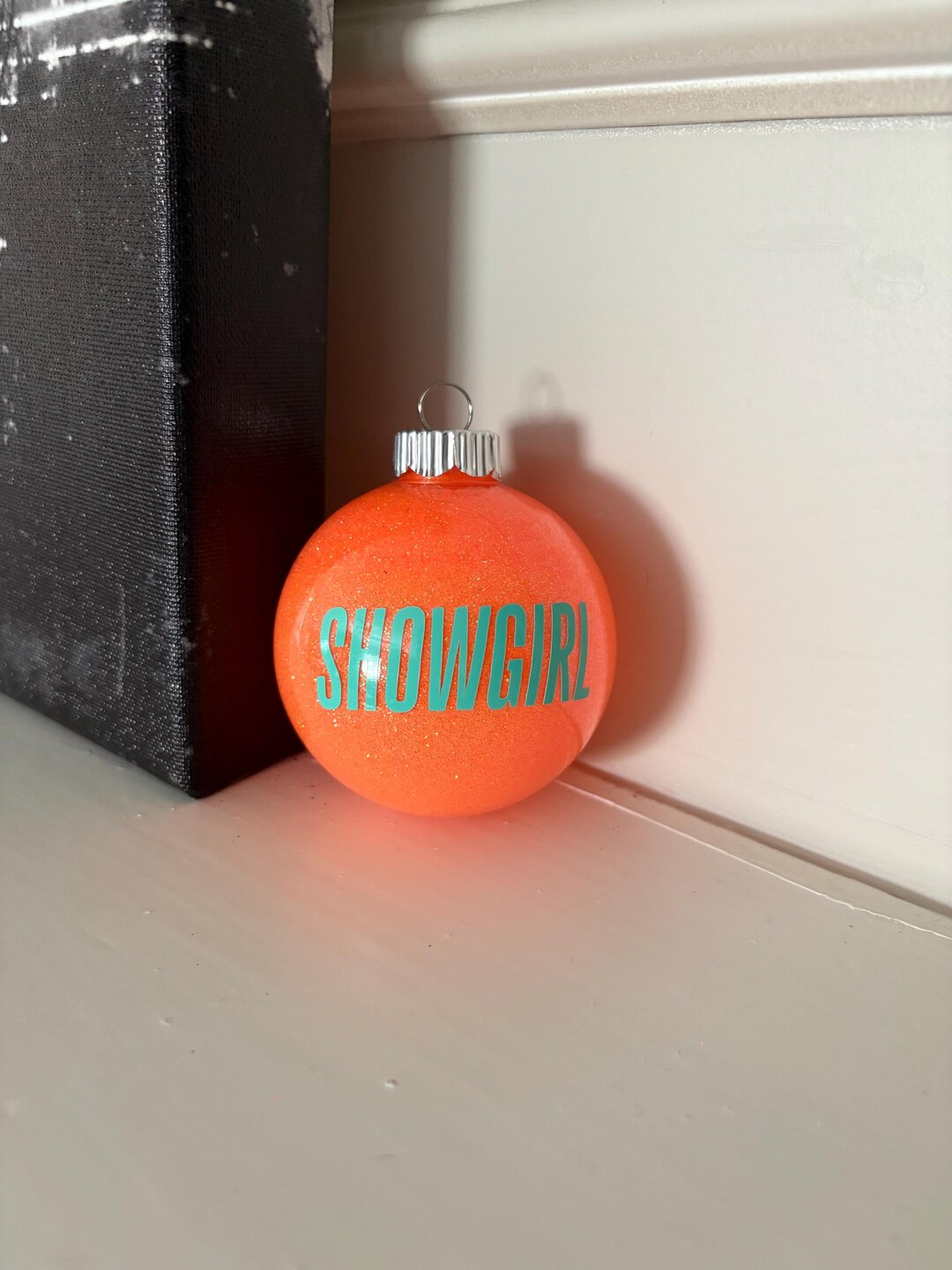 テイラー・スウィフト時代のグリッターオーナメント - Etsy 日本