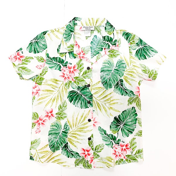 Ladies Hawaiian Buttondown Campshirt, Made In Hawaii, Monstera, Floral, Perfect for your Hawaiian Luau Theme Party, Vacation Resort Wear