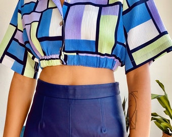 トップス iRENE Flocky Print Cropped Shirt Idaho Livin: Women's Idaho Mountain & Tree Cropped Shirt