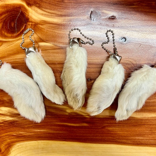 Rabbits Foot Keychain / Real Rabbits Foot / Lucky Rabbits Foot