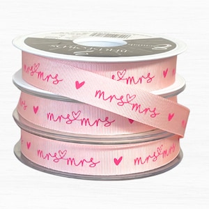 Rosa Ripsband mit Mrs und Mrs und Pink Heart Print, 16 mm breit Perfekt für Hochzeitsgeschenke und Dekor, Geschenkverpackung, LGBTQ Hochzeit,