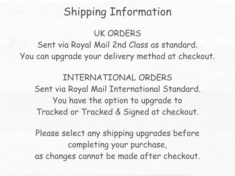 Peut inclure: Informations d'exp&eacute;dition pour les commandes au Royaume-Uni et &agrave; l'international. Les commandes au Royaume-Uni sont exp&eacute;di&eacute;es par Royal Mail 2nd Class. Les commandes internationales sont exp&eacute;di&eacute;es par Royal Mail International Standard. Les clients peuvent choisir une livraison suivie ou suivie et sign&eacute;e au moment du paiement.