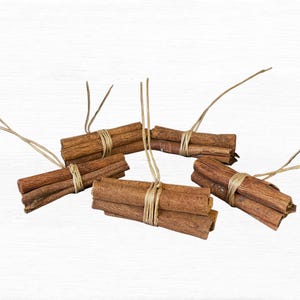 Cinnamon Sticks, Wired Cinnamon Stick Bundles 3 Sticks Per Bundle, 5 Bundles per Pack, DIY Wreaths Making, Home Decor and Craft Supplies