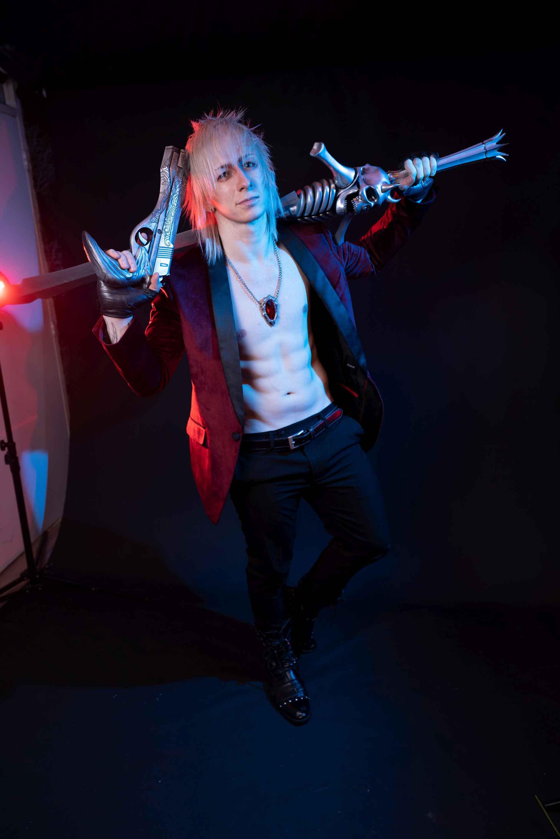 5 Stars - Dante DmC Devil May Cry Cosplay by Leon by