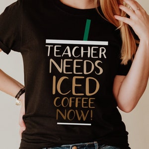 Camisa de café divertida para maestros, camiseta de la vida del maestro, camisa de regalo para adictos al café para maestros, mitad café, mitad agradecimiento al maestro, regreso a la escuela