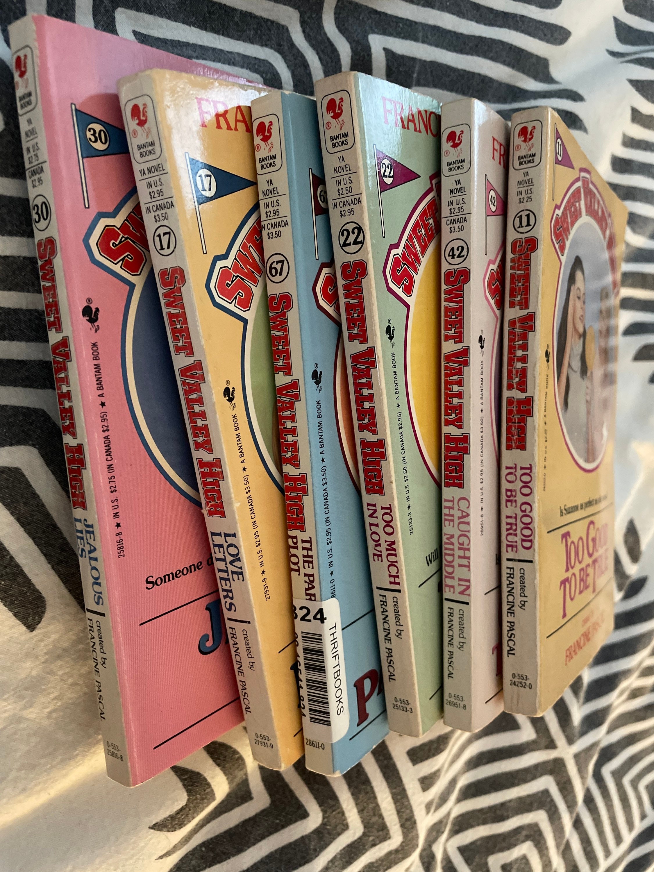 Sweet Valley High vintage paperback books by Francine Pascal. Etsy