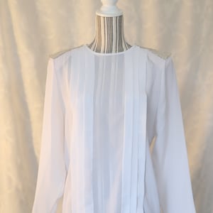 80s Vintage White Blouse ~ Holiday Blouse ~ Evening Blouse ~ Sequences  ~ Fits Small/Medium/Large