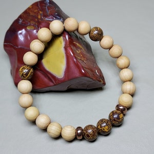 Wood Bead Bracelet with Calligraphy Stone, Elephant Skin Jasper, Cream Color Wood and Brown Gemstones, Elastic, 7&quot;