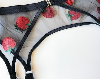 Garter Belt: BLACK Strawberries