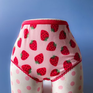 Strawberry knit Undies