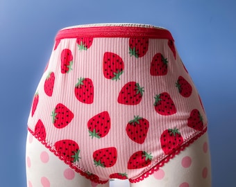 Strawberry knit Undies