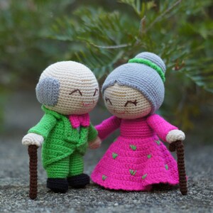 Celebrate Enduring Love: Crochet Pattern - Elderly Couple Renewing Vows