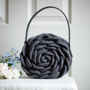 Gray Crochet Rose Bag: Lined Handbag with Faux Leather Strap