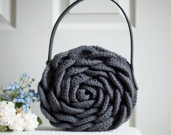 Bolso de mano de crochet rosa gris oscuro con correa de piel sintética. ¡Lindo bolso informal y regalo perfecto para ella!