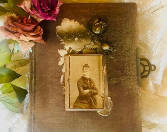Antique Velvet Victorian Photo Album: Cabinet Photos & Gilded Pages