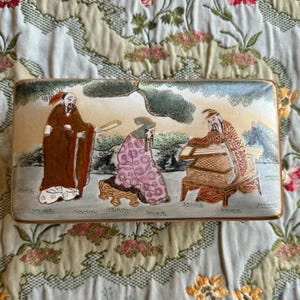 Vintage Hand Painted Japanese Satsuma Moriage Style Porcelain Box, 8&quot;, Satsuma Ware, Pen Box, Spice Box, Vanity Decor, Asian Home Decor