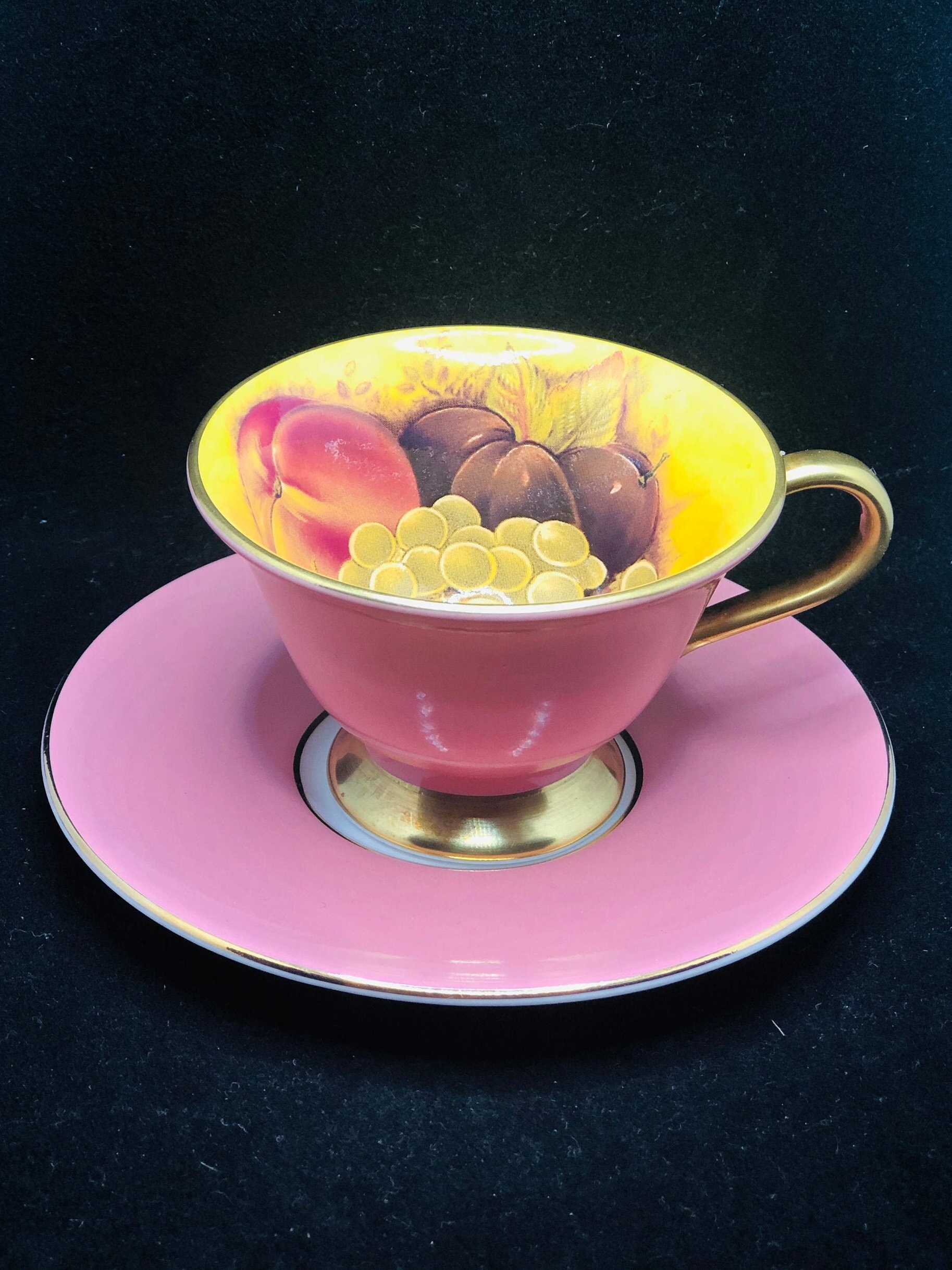 エインズレイのオーチャード ゴールド2客です✰⋆。 エインズレイのオーチャード ゴールド2客です✰⋆。 AYNSLEY