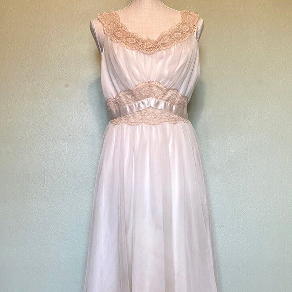 1960s Vanity Fair Ivory Chiffon Peignoir/Nightgown, Size 34/XS-S, Midcentury, Lingerie/Sleepwear, Midcentury Nightgowns, Retro 60s Negligee