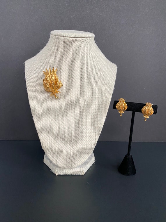 Set of Vintage Lisner Brooch and Earrings, Vintag… - image 2