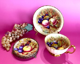 Aynsley Artist Signed D. Jones Pastel Yellow Fruit Orchard Teacup Saucer & Teabag/Spoon Rest