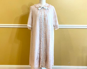 Two Piece 50s-60s Odette Barsa Lace Nightgown Robe Set, M-L, Lace Peignoir, Lace Negligee, Vintage Lingerie, MCM Nightgowns, Retro Clothing