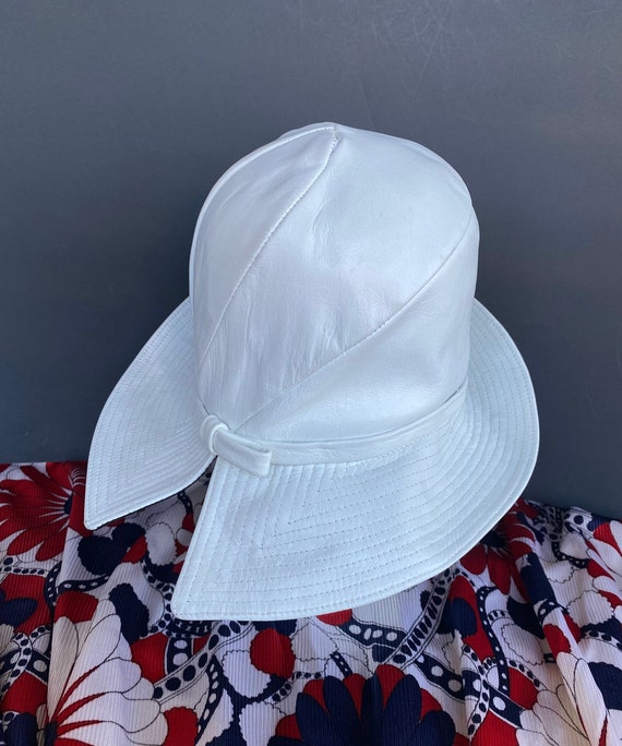 Vintage 1960s White Leather Mod Hat, Leather Bucket Hat, Leather