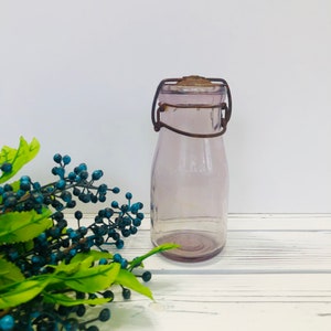 Antique 1900s Milk Bottle/Metal Lid, Farmhouse Kitchen, Country Kitchen, Rustic Kitchen, Vintage Kitchen, Sun Purple Jar, Purple Glass