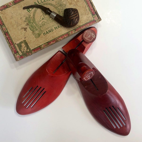 Vintage Florsheim Shoe Stays/Shoe Stretchers, Shoe Cobbler, Wood/Wooden Shoe Stretchers, MCM/Farmhouse Decor, Gift for Him