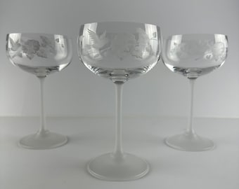 Vintage Avon Etched Hummingbird Leaded Crystal Champagne Glass