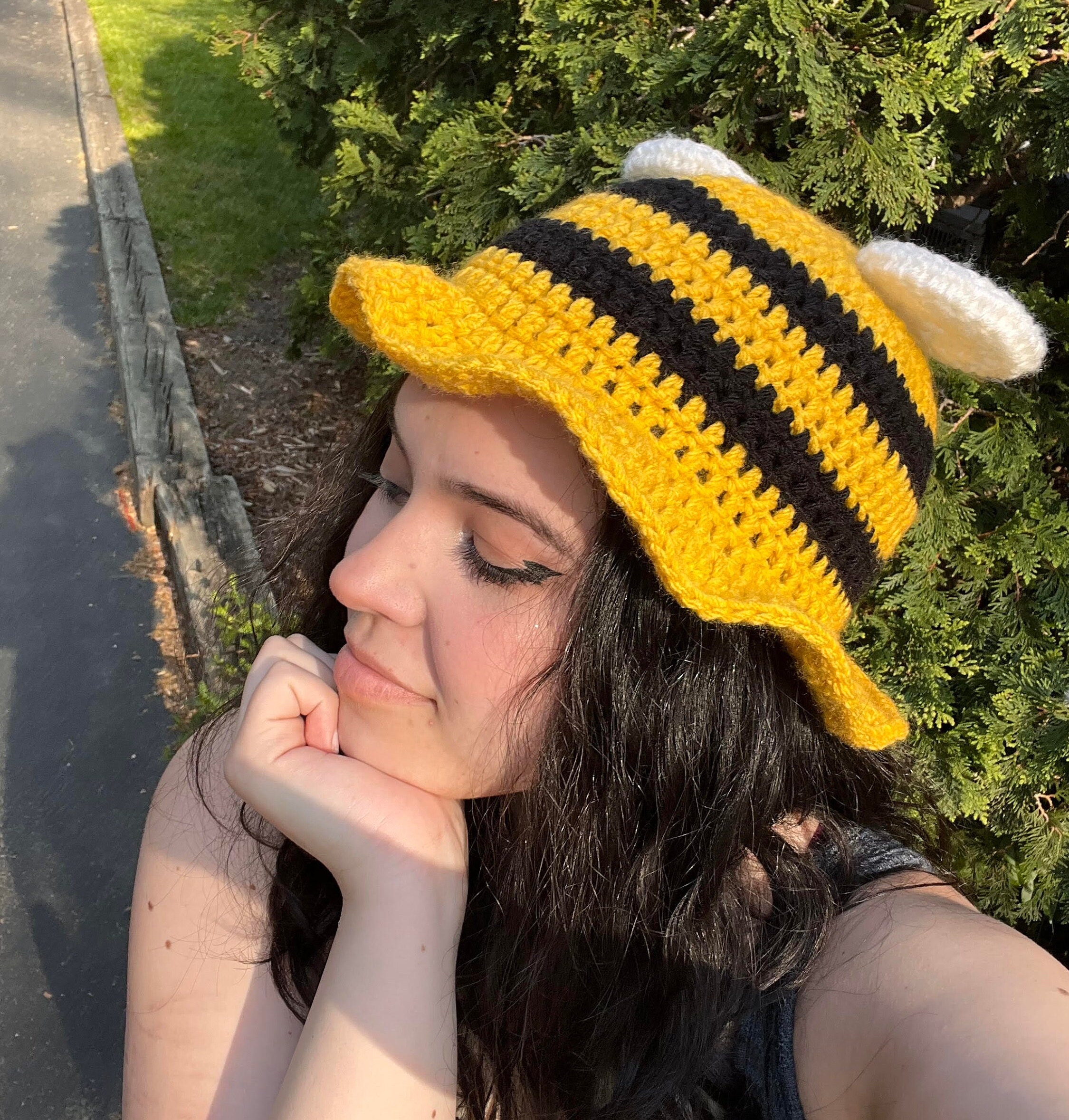 PDF Bumblebee Bucket Hat Crochet PATTERN | Handmade Bee Hat With Frilly ...