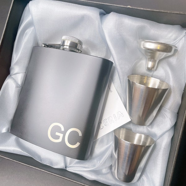 Engraved Initials Flask set, Personalised Flask, Best Man Gift, Groom Gift, Groomsman Gift, Bachelor Party Gift, Wedding Party favor, Dad