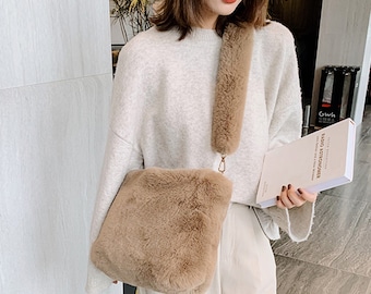 fur shoulder bag
